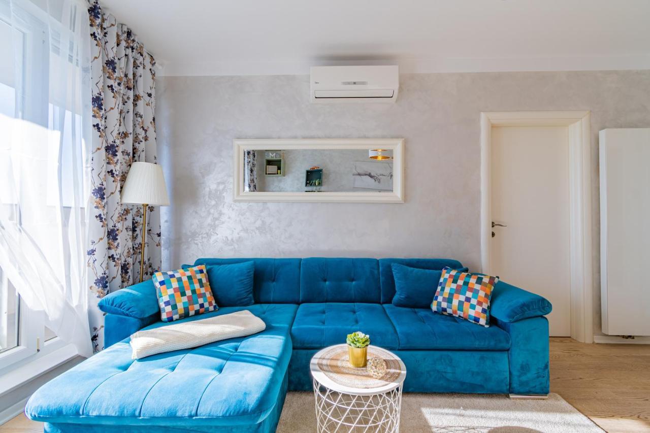 Flexible Selfcheckins 30 - Zagreb - Garage - Electric Vehicle Ccharger - Big Loggia - New - Apartments Repinc 30 エクステリア 写真